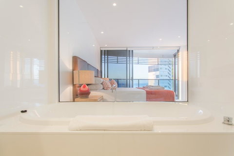 Oracle Resort Broadbeach - Gclr - Accommodation Broadbeach 11