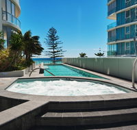 Reflection Tower Two - Accommodation Broadbeach