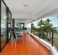 Roydon Beachfront Apartments - Accommodation Broadbeach