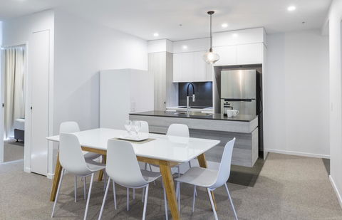 Boardwalk Burleigh Beach - Official - Accommodation Broadbeach 26