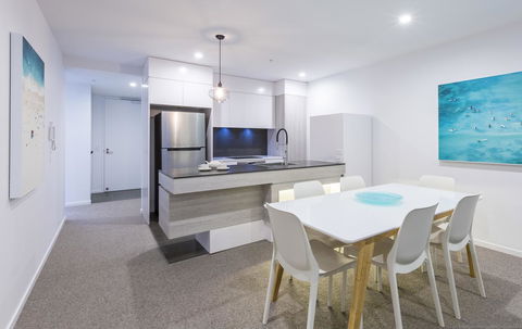 Boardwalk Burleigh Beach - Official - Accommodation Broadbeach 29