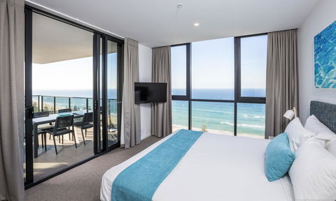Boardwalk Burleigh Beach - Official - Accommodation Broadbeach 4