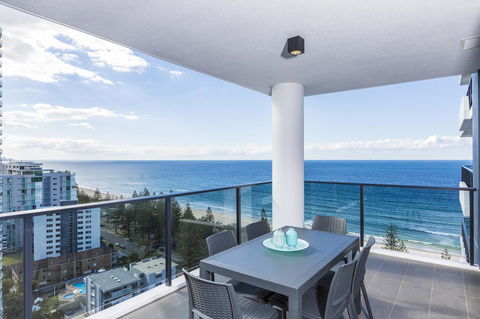 Boardwalk Burleigh Beach - Official - Accommodation Broadbeach 22