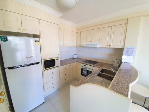 Broadbeach Holiday Apartments - Accommodation Broadbeach 16