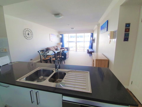 Broadbeach Holiday Apartments - Accommodation Broadbeach 11