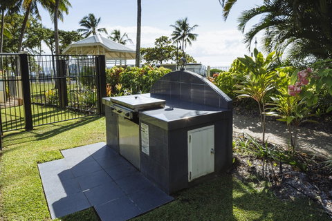 Coral Sands Beachfront Resort - Accommodation Broadbeach 28
