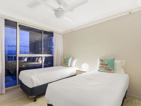 Sunbird Beach Resort Main Beach - Accommodation Broadbeach 6