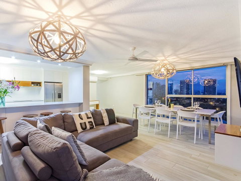 Sunbird Beach Resort Main Beach - Accommodation Broadbeach 4