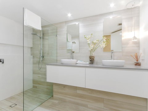 Sunbird Beach Resort Main Beach - Accommodation Broadbeach 5