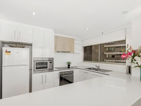 Sunbird Beach Resort Main Beach - Accommodation Broadbeach 16