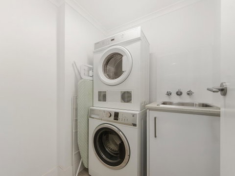 Sunbird Beach Resort Main Beach - Accommodation Broadbeach 25