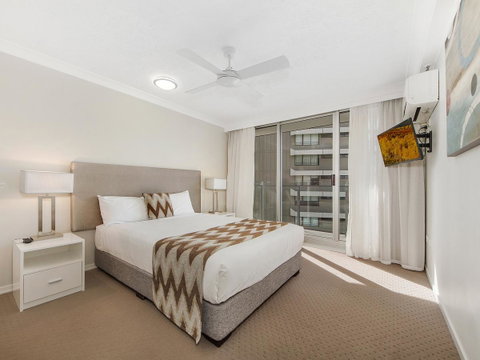 Sunbird Beach Resort Main Beach - Accommodation Broadbeach 24