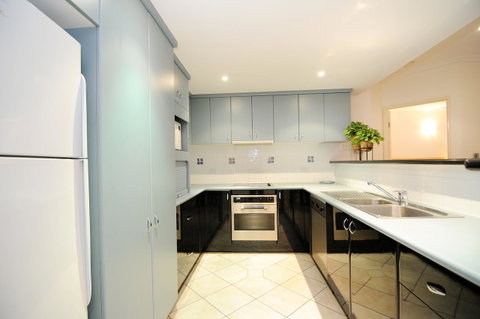 Oasis At Palm Cove - Accommodation Broadbeach 9