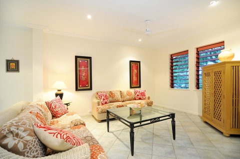 Oasis At Palm Cove - Accommodation Broadbeach 17