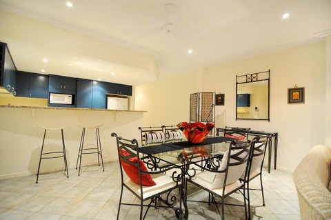Oasis At Palm Cove - Accommodation Broadbeach 19