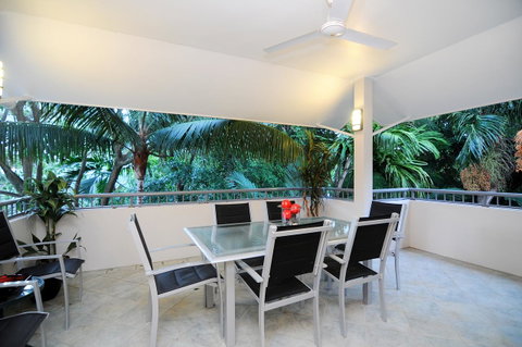 Oasis At Palm Cove - Accommodation Broadbeach 11