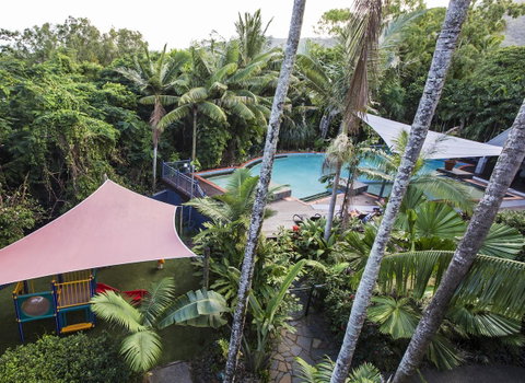 Oasis At Palm Cove - Accommodation Broadbeach 2