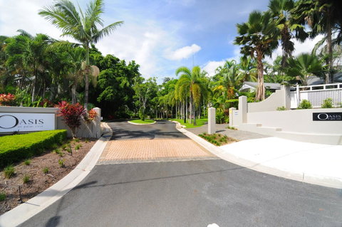 Oasis At Palm Cove - Accommodation Broadbeach 33