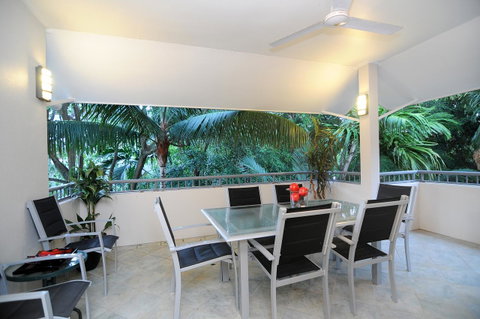 Oasis At Palm Cove - Accommodation Broadbeach 18