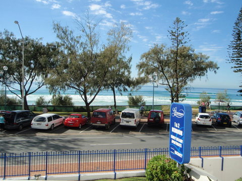 Grosvenor Beachfront Apartments Surfers Paradise - Accommodation Broadbeach 16