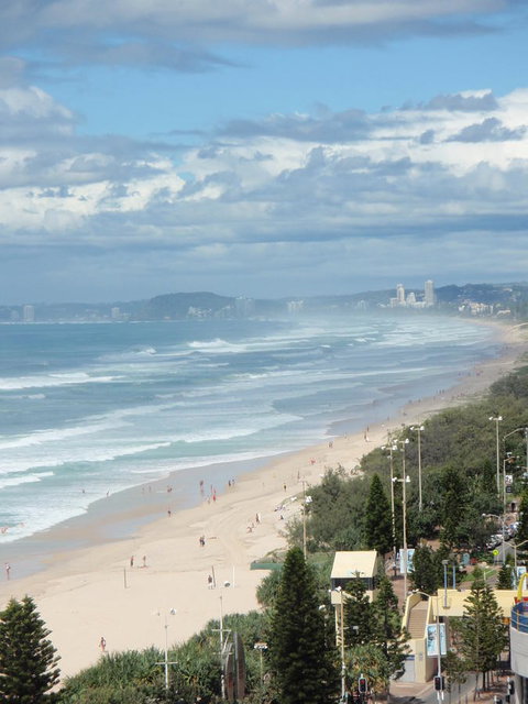 Grosvenor Beachfront Apartments Surfers Paradise - Accommodation Broadbeach 12