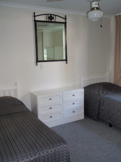 Grosvenor Beachfront Apartments Surfers Paradise - Accommodation Broadbeach 28