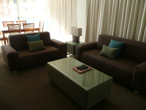 Grosvenor Beachfront Apartments Surfers Paradise - Accommodation Broadbeach 25