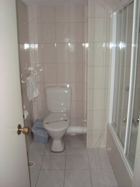 Grosvenor Beachfront Apartments Surfers Paradise - Accommodation Broadbeach 17