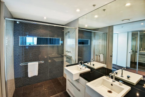 The Wave Resort - Accommodation Broadbeach 36