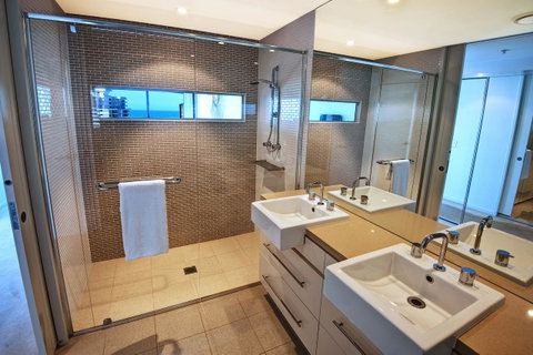 The Wave Resort - Accommodation Broadbeach 41