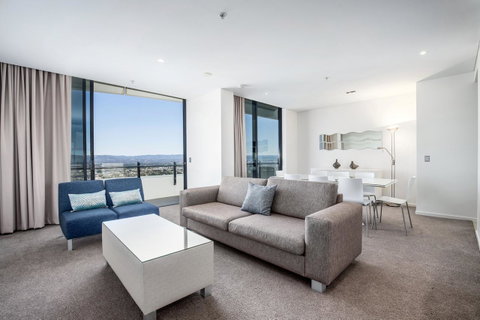 The Wave Resort - Accommodation Broadbeach 2