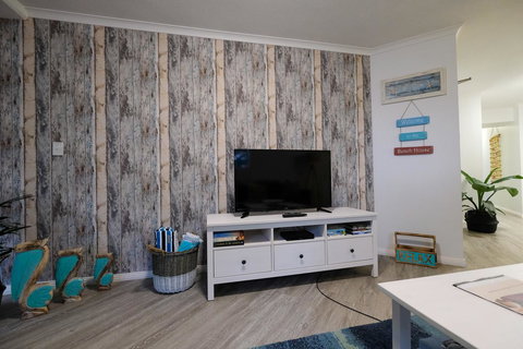 Sanctuary Beach Retreat - Accommodation Broadbeach 14