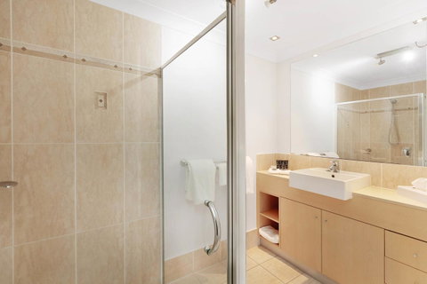 Mantra Aqueous On Port - Accommodation Broadbeach 19