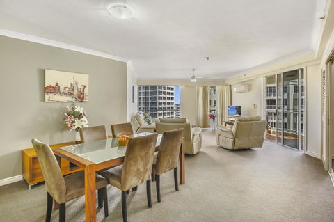 APR Private SUITES MOROC By The Beach - Accommodation Broadbeach 23