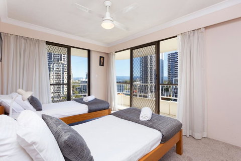 Capricornia Apartments - Accommodation Broadbeach 12