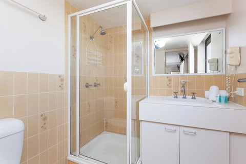 Capricornia Apartments - Accommodation Broadbeach 9