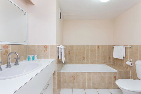 Capricornia Apartments - Accommodation Broadbeach 10
