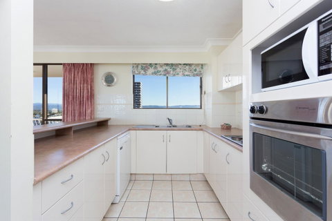 Capricornia Apartments - Accommodation Broadbeach 15
