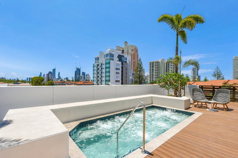 Qube Broadbeach Ocean View Apartments - Accommodation Broadbeach 13