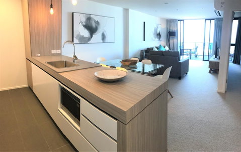 Qube Broadbeach Ocean View Apartments - Accommodation Broadbeach 25