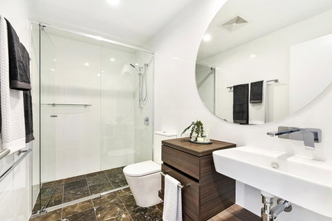 Qube Broadbeach Ocean View Apartments - Accommodation Broadbeach 1