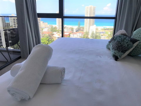 Qube Broadbeach Ocean View Apartments - Accommodation Broadbeach 20