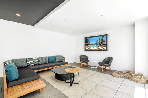 Qube Broadbeach Ocean View Apartments - Accommodation Broadbeach 32