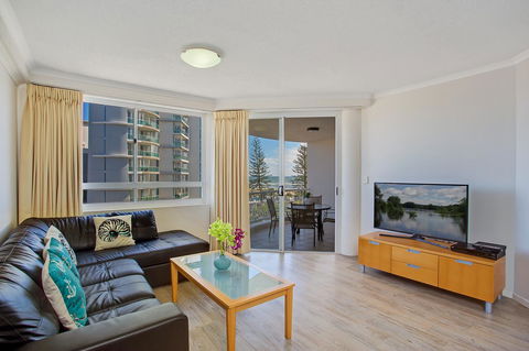 Kirra Beach Apartments - Accommodation Broadbeach 19