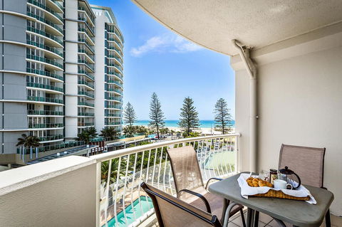 Kirra Beach Apartments - Accommodation Broadbeach 29