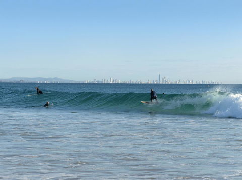 Kirra Beach Apartments - Accommodation Broadbeach 9