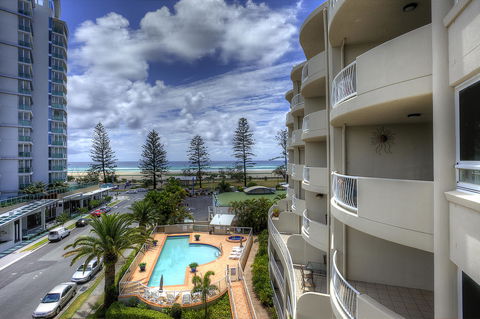 Kirra Beach Apartments - Accommodation Broadbeach 26