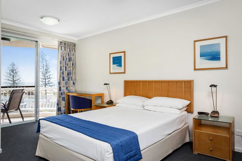 Kirra Beach Apartments - Accommodation Broadbeach 27