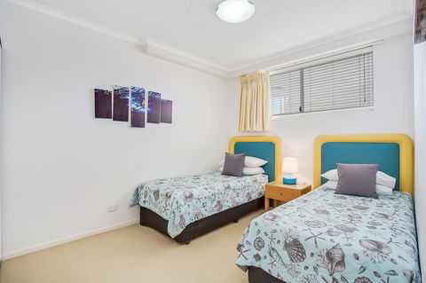 Kirra Beach Apartments - Accommodation Broadbeach 18
