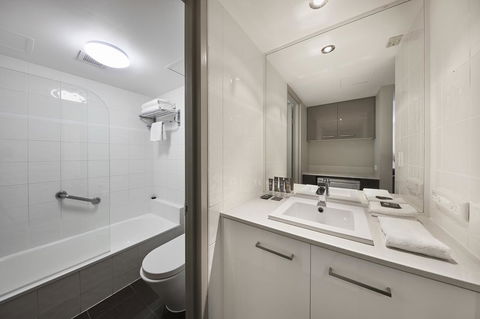 Novotel Surfers Paradise - Accommodation Broadbeach 19